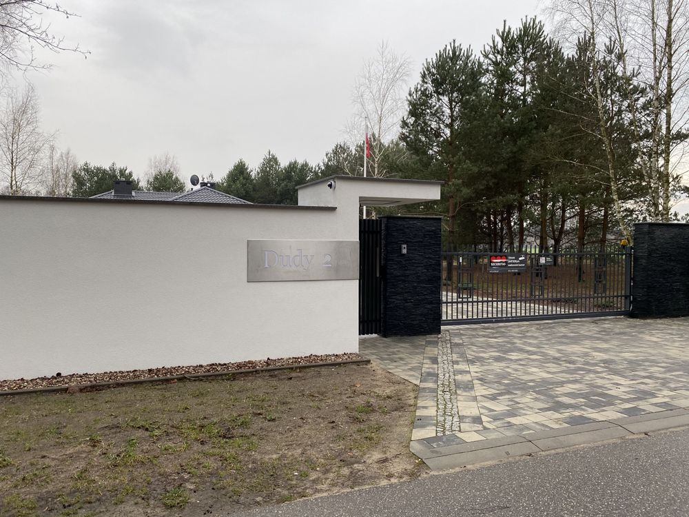 Budowa ogrodzeń z jońca, klinkier