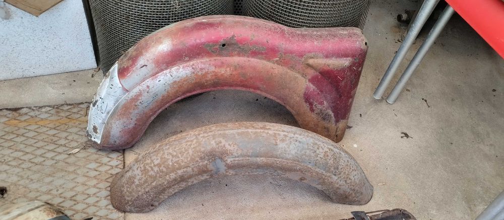 Peças de motorizada antiga