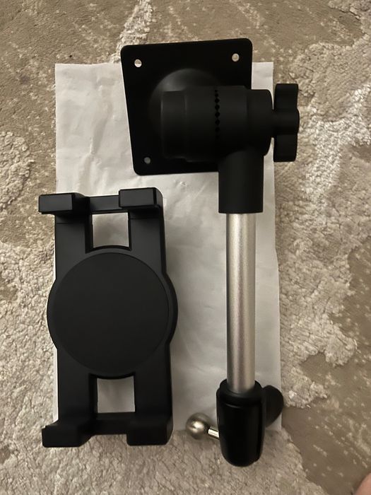 Тримач для планшета новий