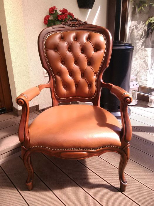 Fotel Ludwik Rzeźbione Skóra Antyk