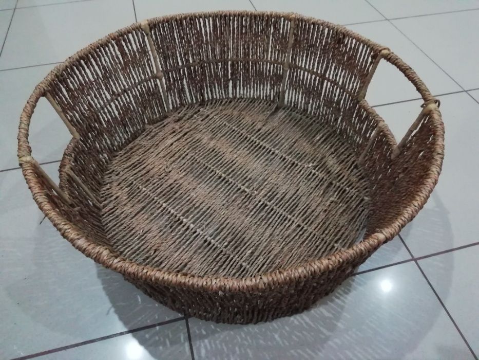 Cesto de metal de verga