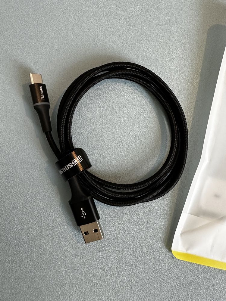 Кабель для зарядки Baseus USB - type-C новый 1 метр