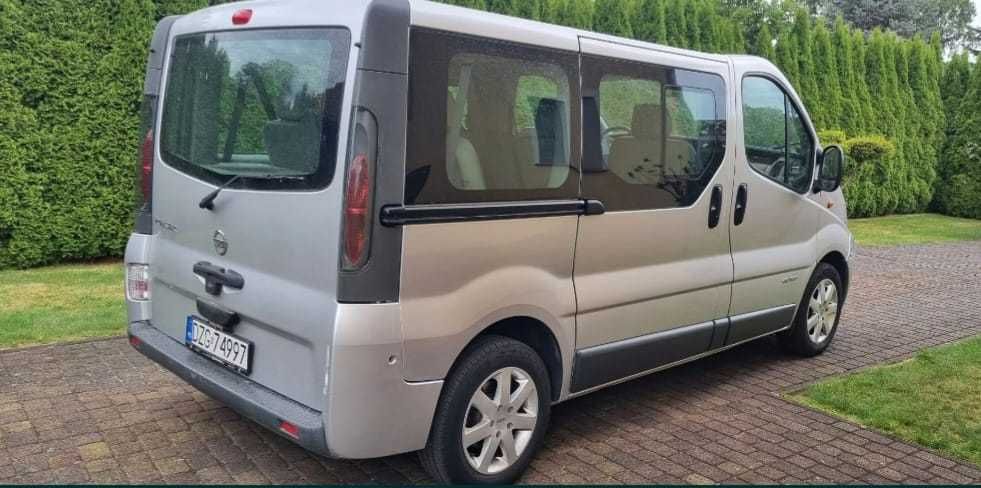Wynajem bus 8,9 osób Primastar Trafic Vivaro