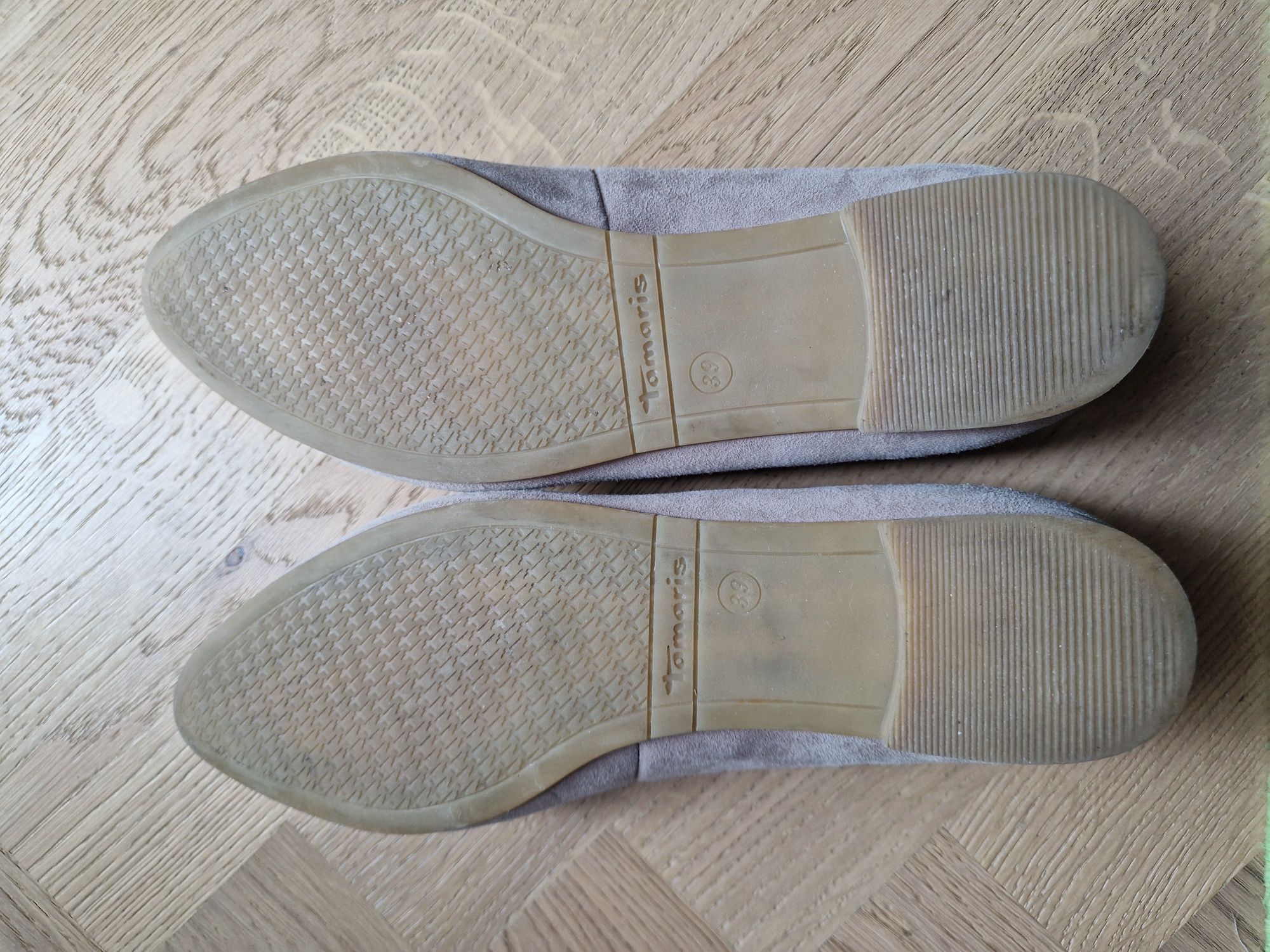 Skórzane baleriny Tamaris beżowe r. 39