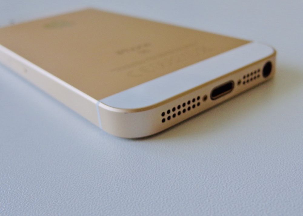 iPhone SE 32GB Gold 1 gen. + pełne wyposażenie