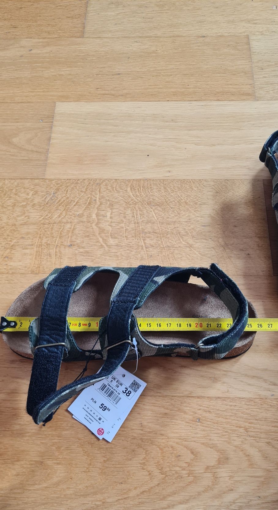 Sandały chłopięce r.38 Reserved nowe