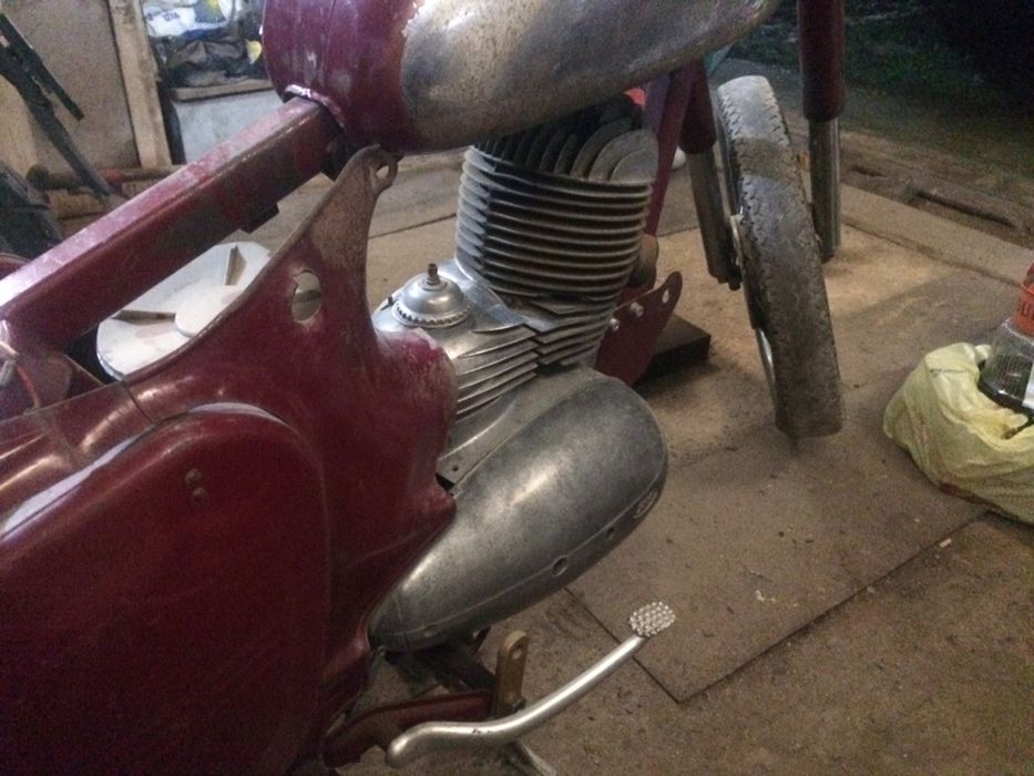 Продам или поменяю на европейский скутер ЯВУ-250 (559) 64 года выпуска