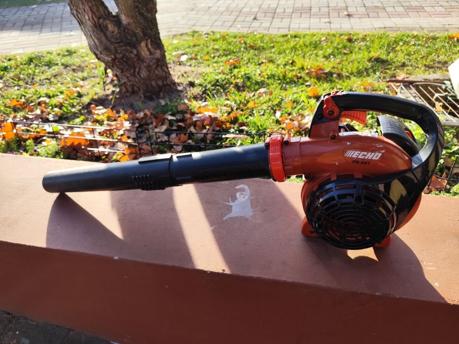 Dmuchawa spalinowa Echo PB-251