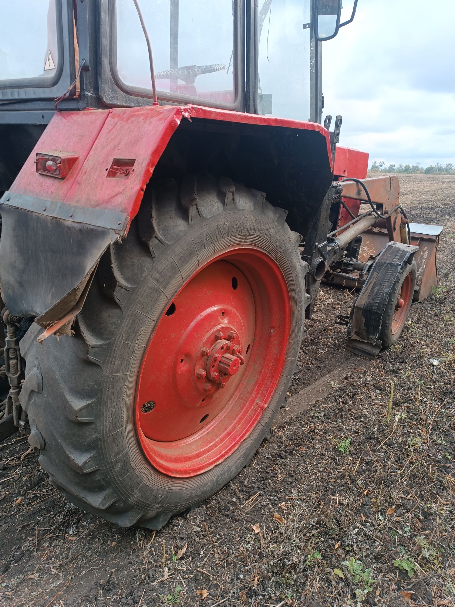 Продам трактор ЮМЗ 6 -2 шт