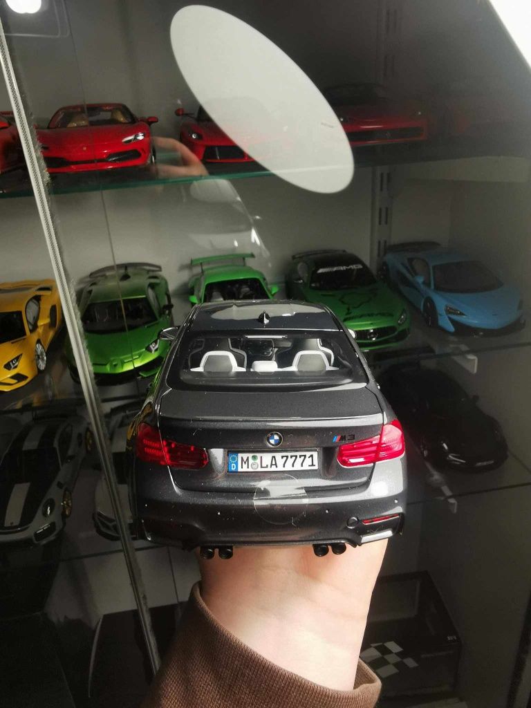 Model 1/18 BMW M3 competition norev