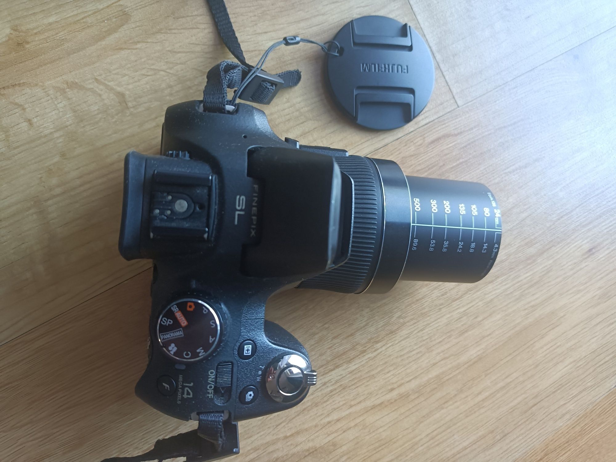 Aparat Fujifilm SL 240 14 Mpix 26 Zoom + Ładowarka + Akumulator