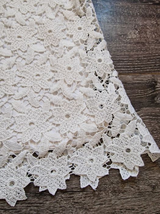 Zara koronkowa elegancka sukienka  haft święta