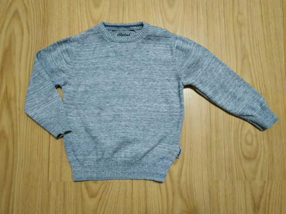 Очень классный свитерок Rebel на 2-3 года