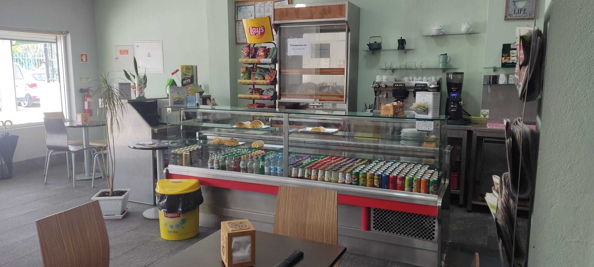 Trespasse Café Pastelaria / Snack-Bar