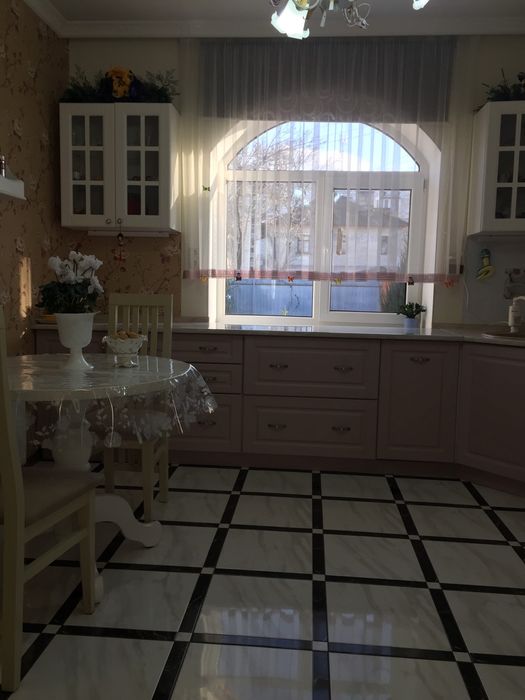 Продам большой дом