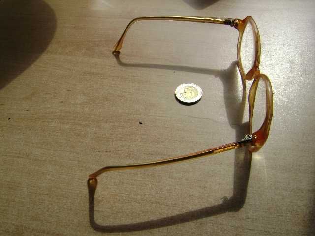 Starocie z PRL Okulary damskie korekcyjne +2,5 dioptrii rozstaw 13,5cm
