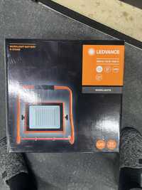 Акумуляторний LED прожектор BATTERY 30 W 4000 K 2400 Lm IP44 Ledvance