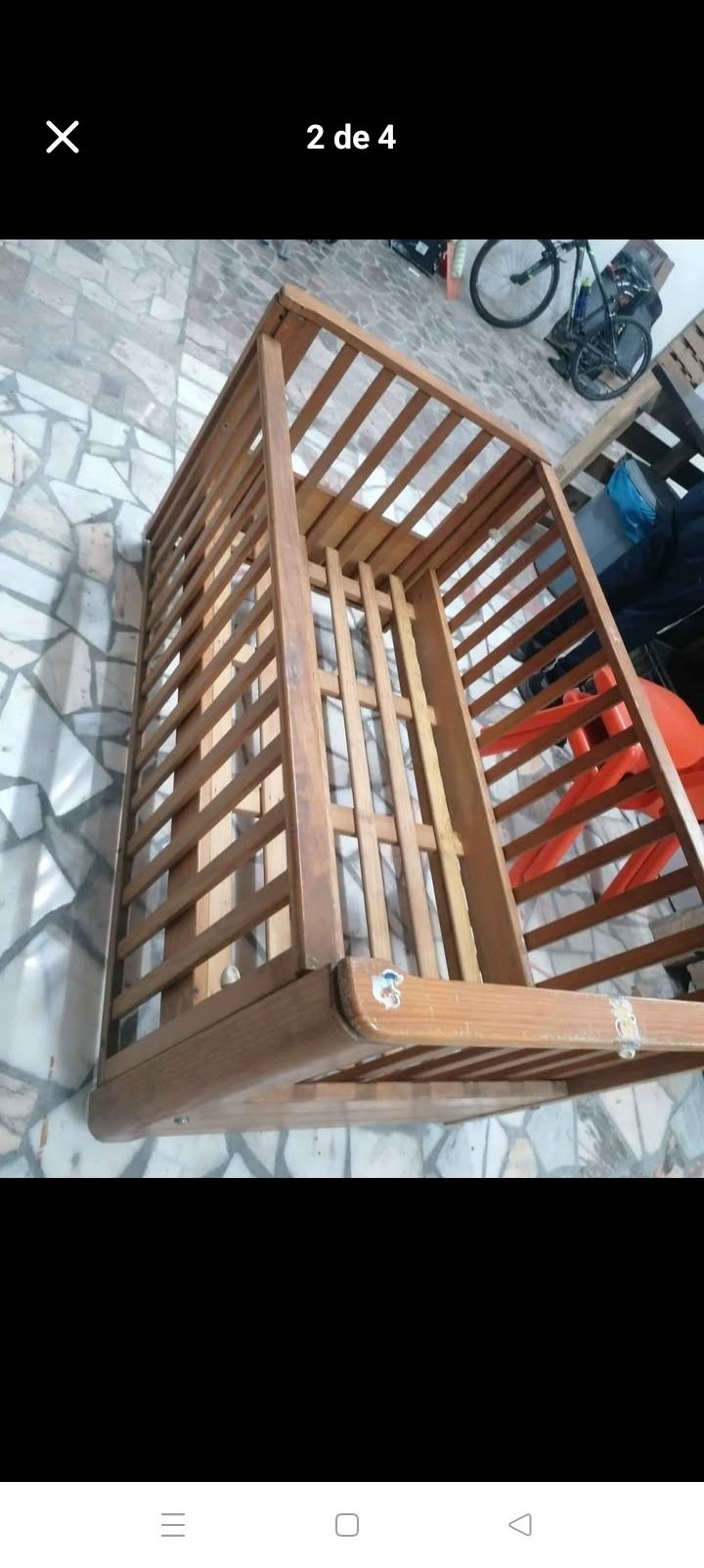 Cama de bebê sem colchão
