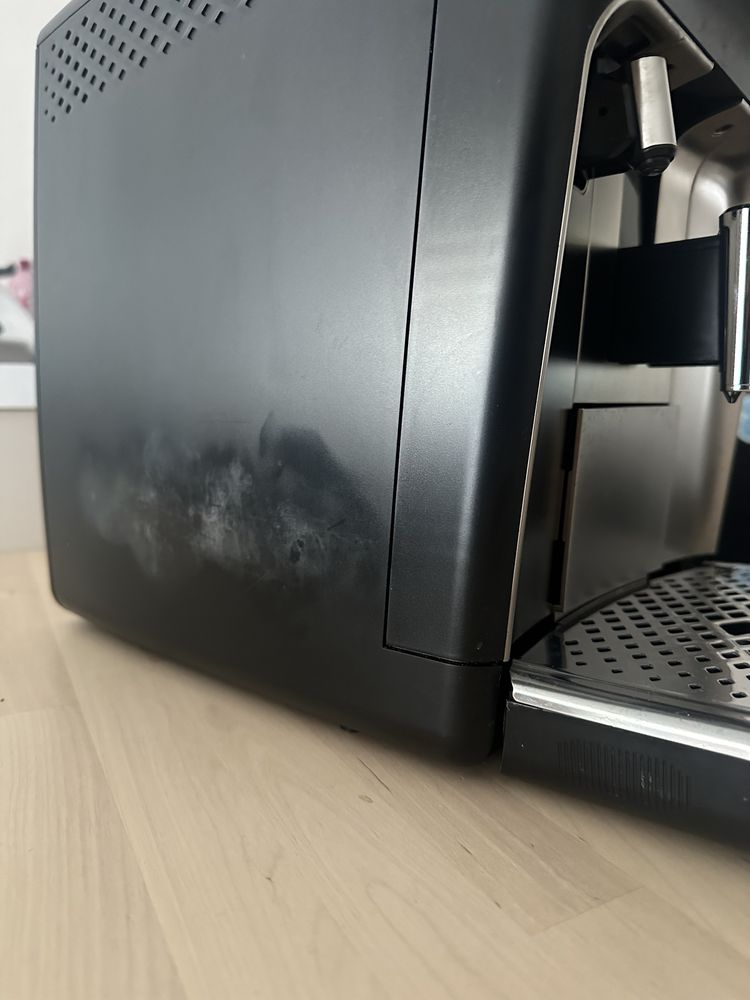 Ekspres ciśnieniowy PHILIPS Series 5400 LatteGo EP5447/90 + GRATIS