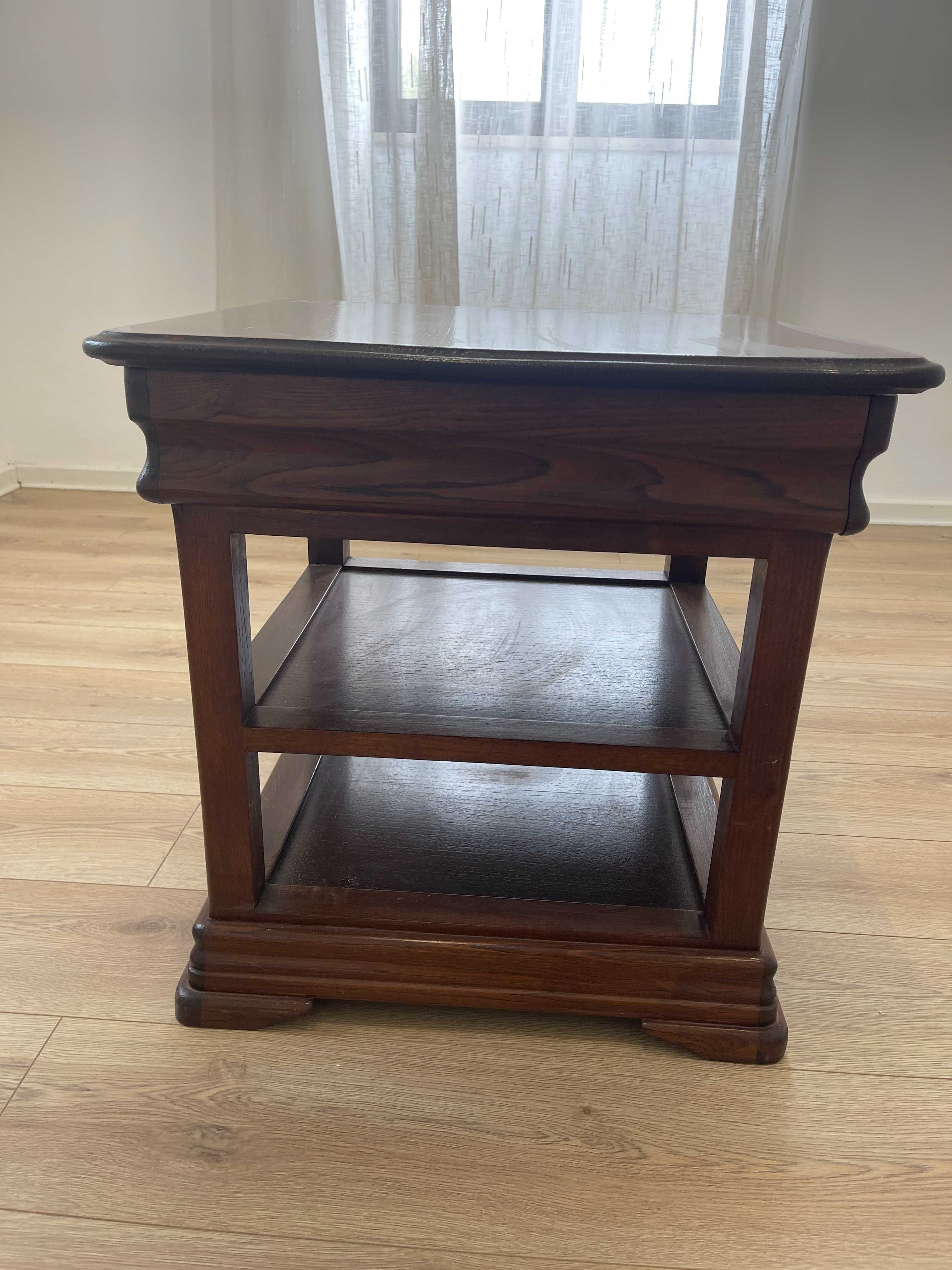 Mesa para televisão em madeira maciça