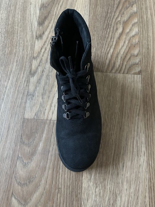 Ботинки женские