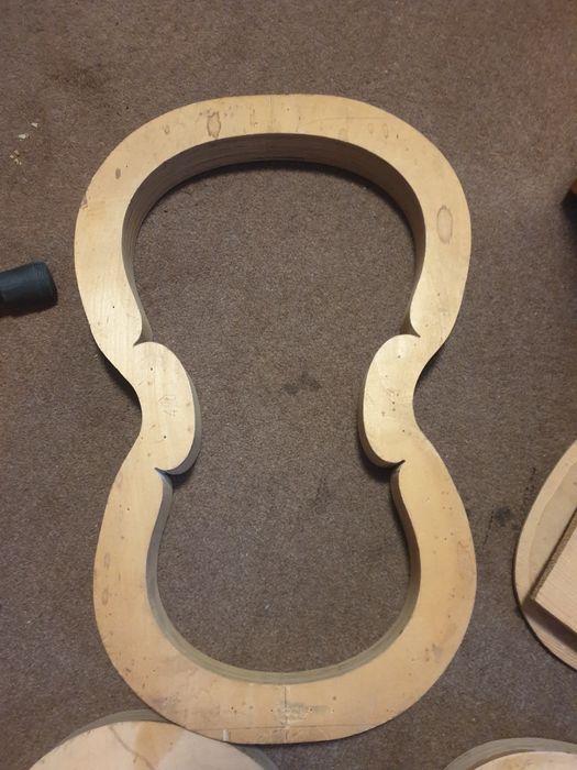 Forma lutnicza szablon do produkcji skrzypiec