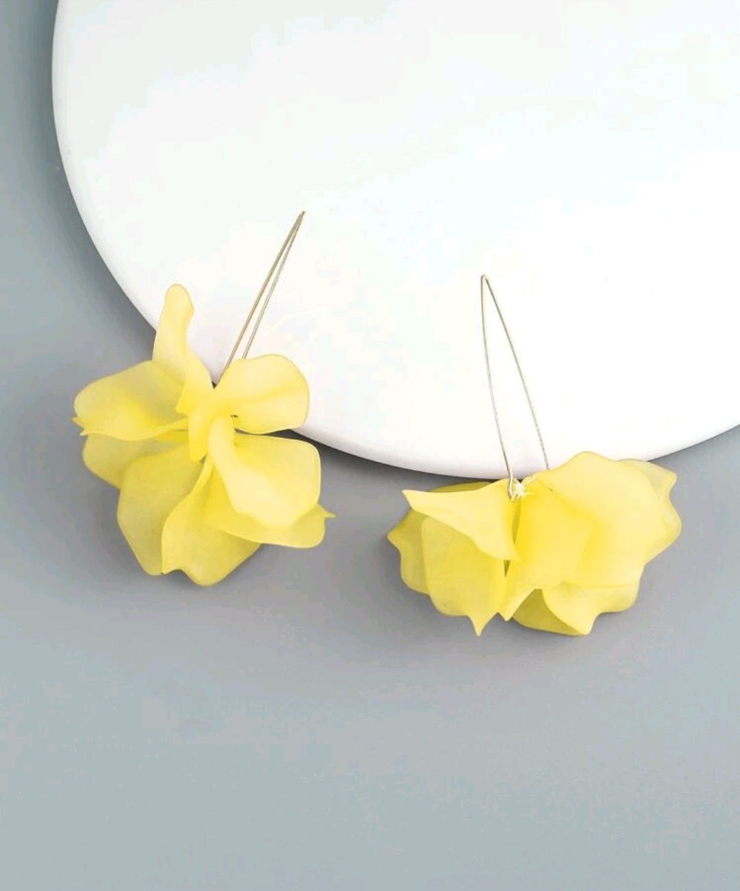 Kolczyki wiszące kwiaty płatki akrylowe żółte