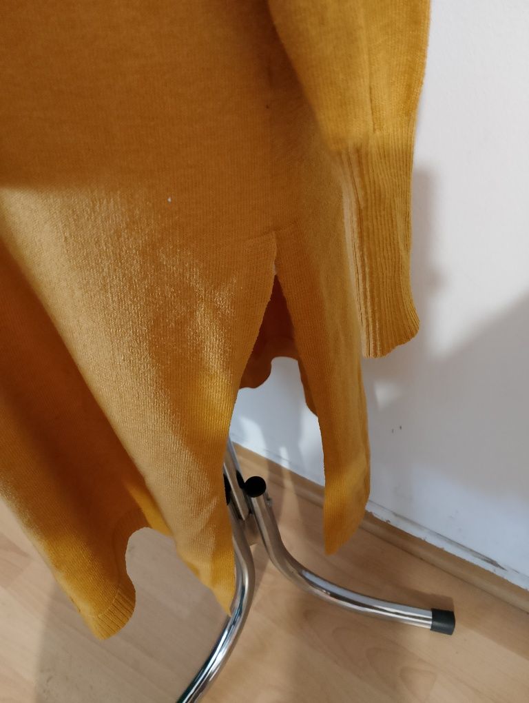 Sukienka sweterkowa musztardowa rozm uniwersalny S-XXL