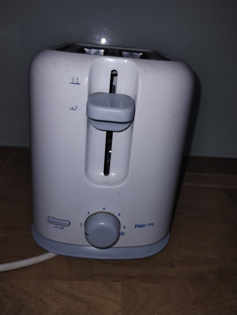Toster philips tanio