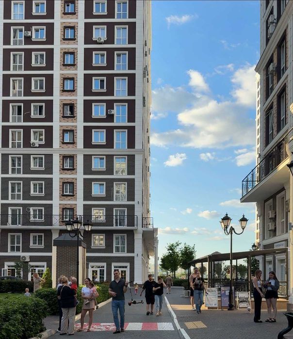 Кутовий Cупер-фасад на площу, 50 кв.м, ЖК Нова Англія, Максимовича