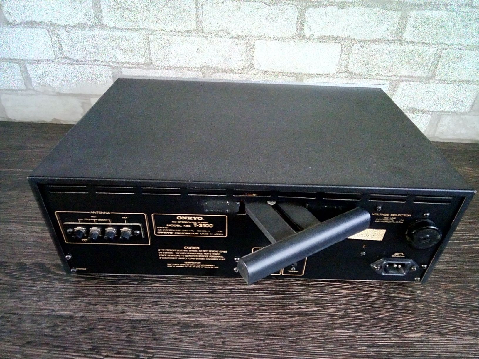 ONKYO T-3100 FM Stereo/AM Tuner