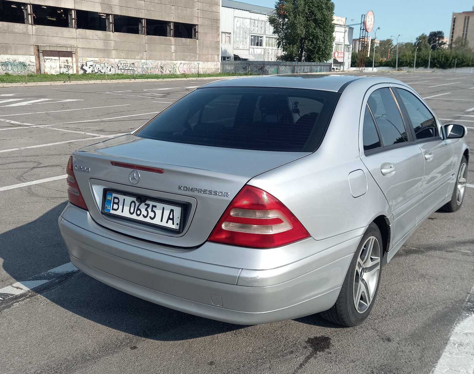 Mercedes-Benz C200 W203 C-Class