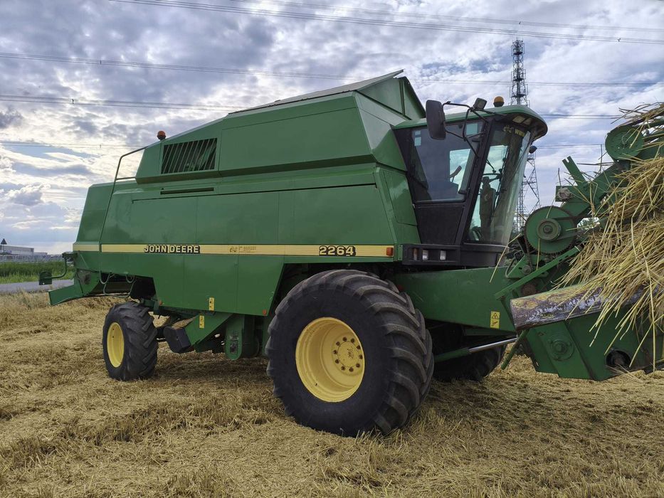 Kombajn Zbożowy John Deere 2264 ( 2064,2264,2066,2266)