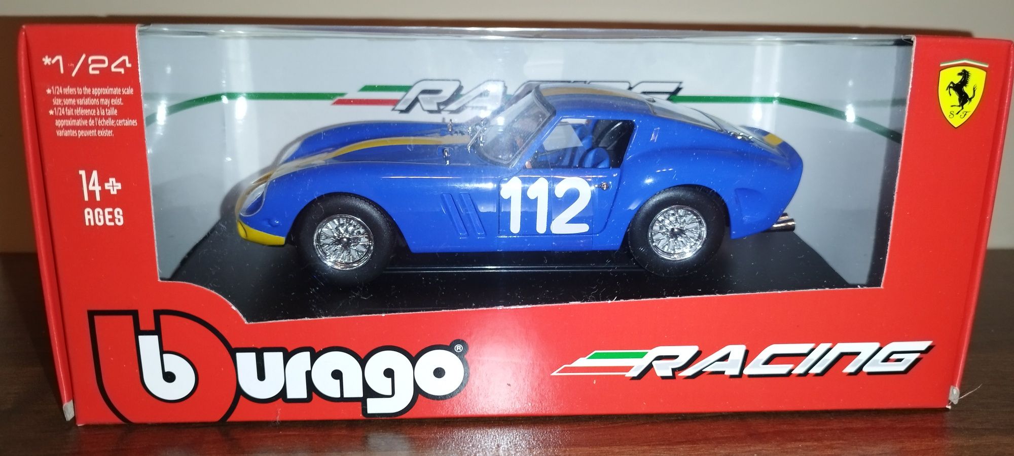 Bburago Racing Ferrari 250 GTI Blue, skala 1:24 Burago.