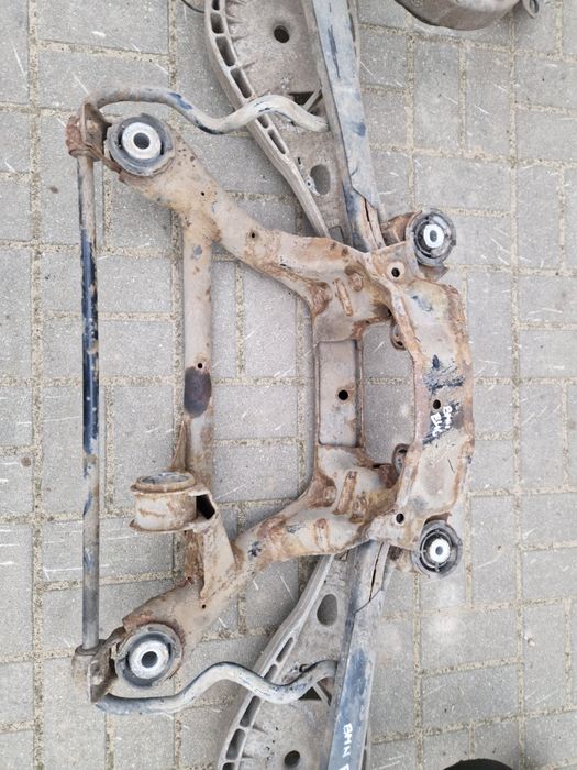 Zawieszenie sanki wózek tylny wahacz zwrotnica tył BMW E46 Compact