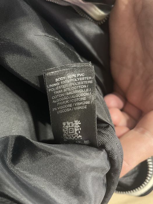 Czarna torba podróżna weekendowa Fred Perry małe logo
