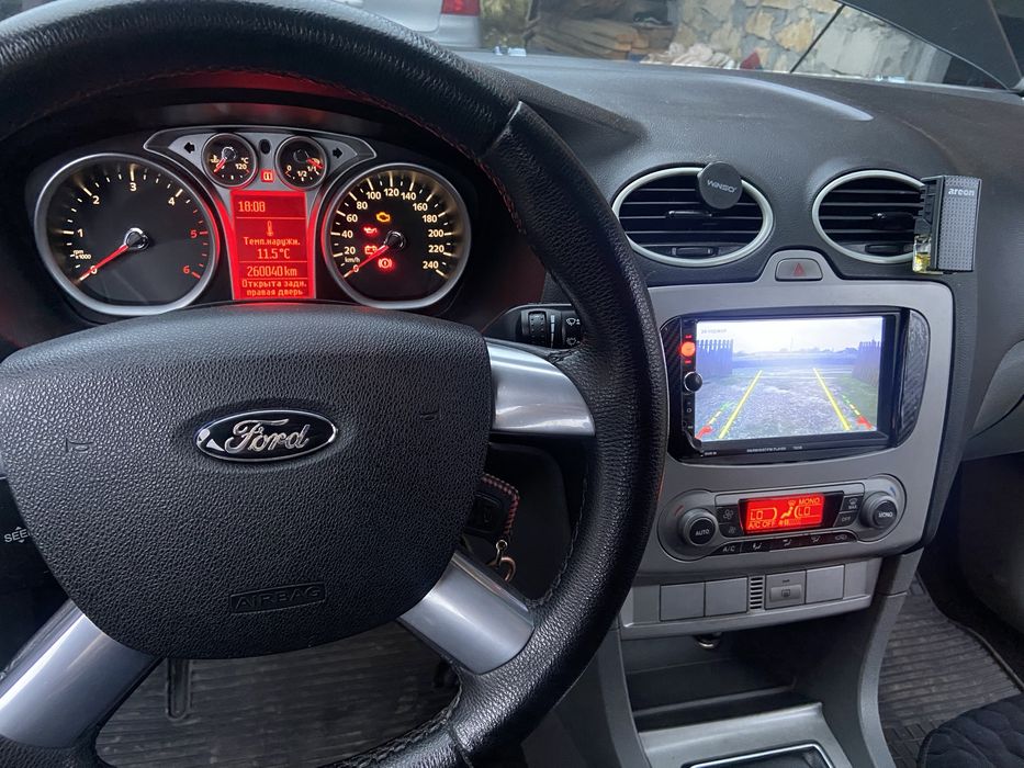 Форд фокус 2 в хорошому стані