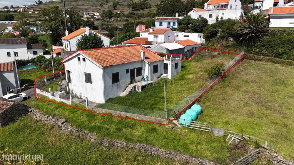 Encantadora Moradia com Vista Mar em Ribeirinha, Angra do Heroísmo