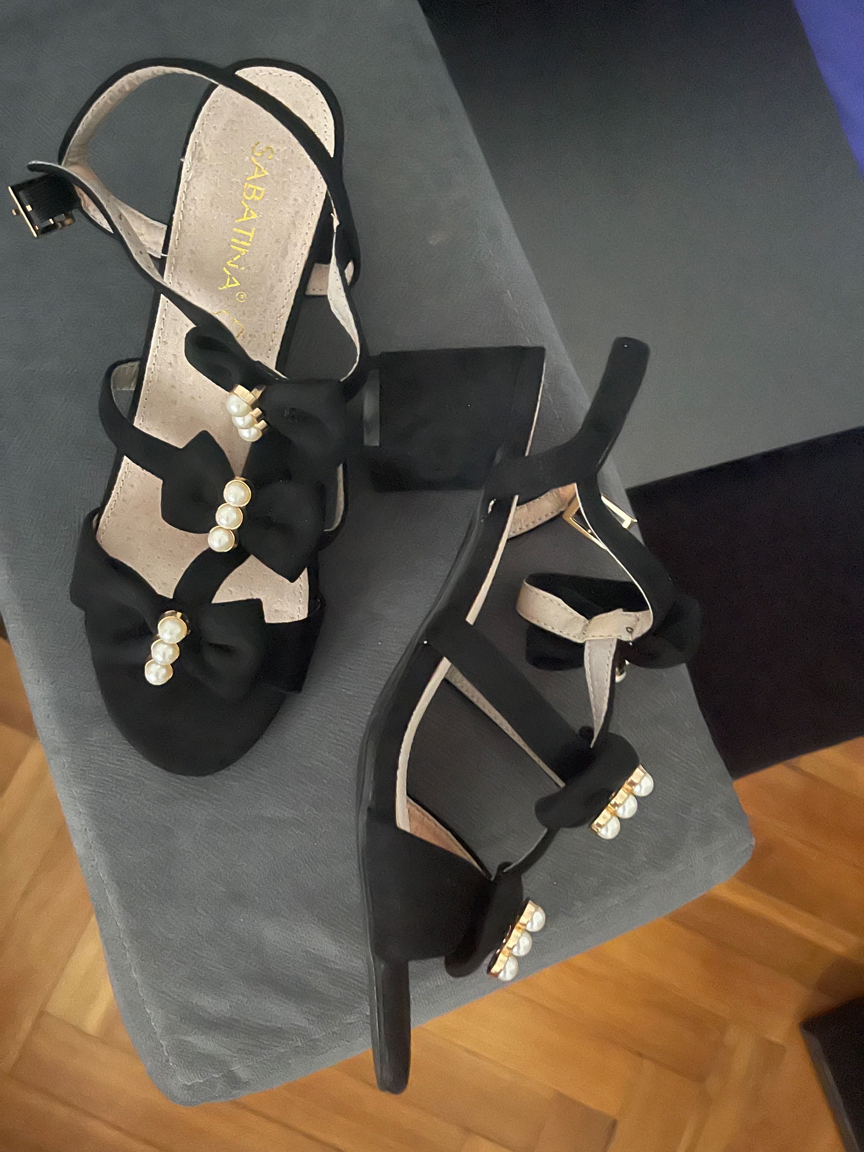 Śliczne buty na niskim klocku