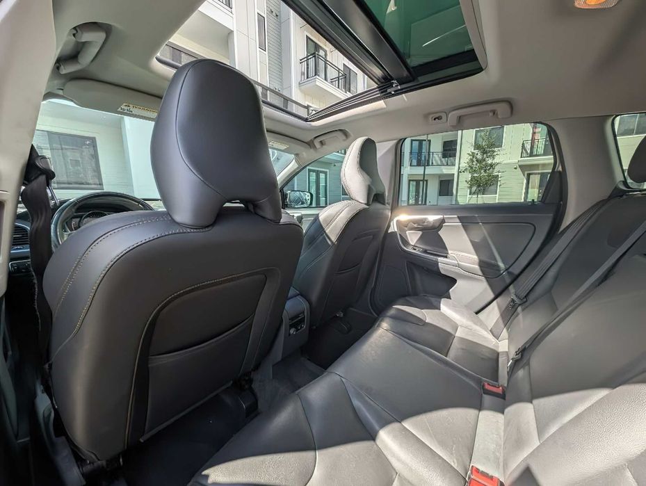 Volvo XC60 T5 Dynamic      2017