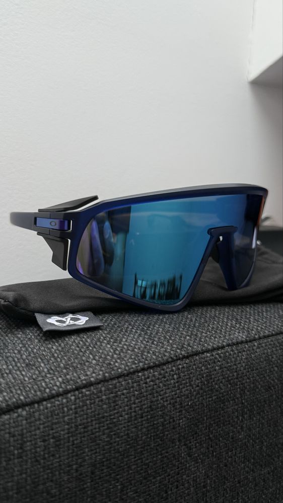 Nowe okulary OAKLEY Latch Panel - 100% oryginał