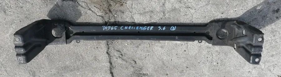 DODGE CHALLENGER BELKA POD CHŁODNICE