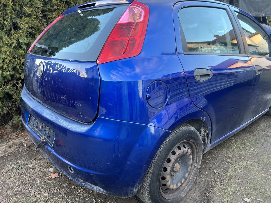 Fiat Grande Punto drzwi Prawy Tył 599/A