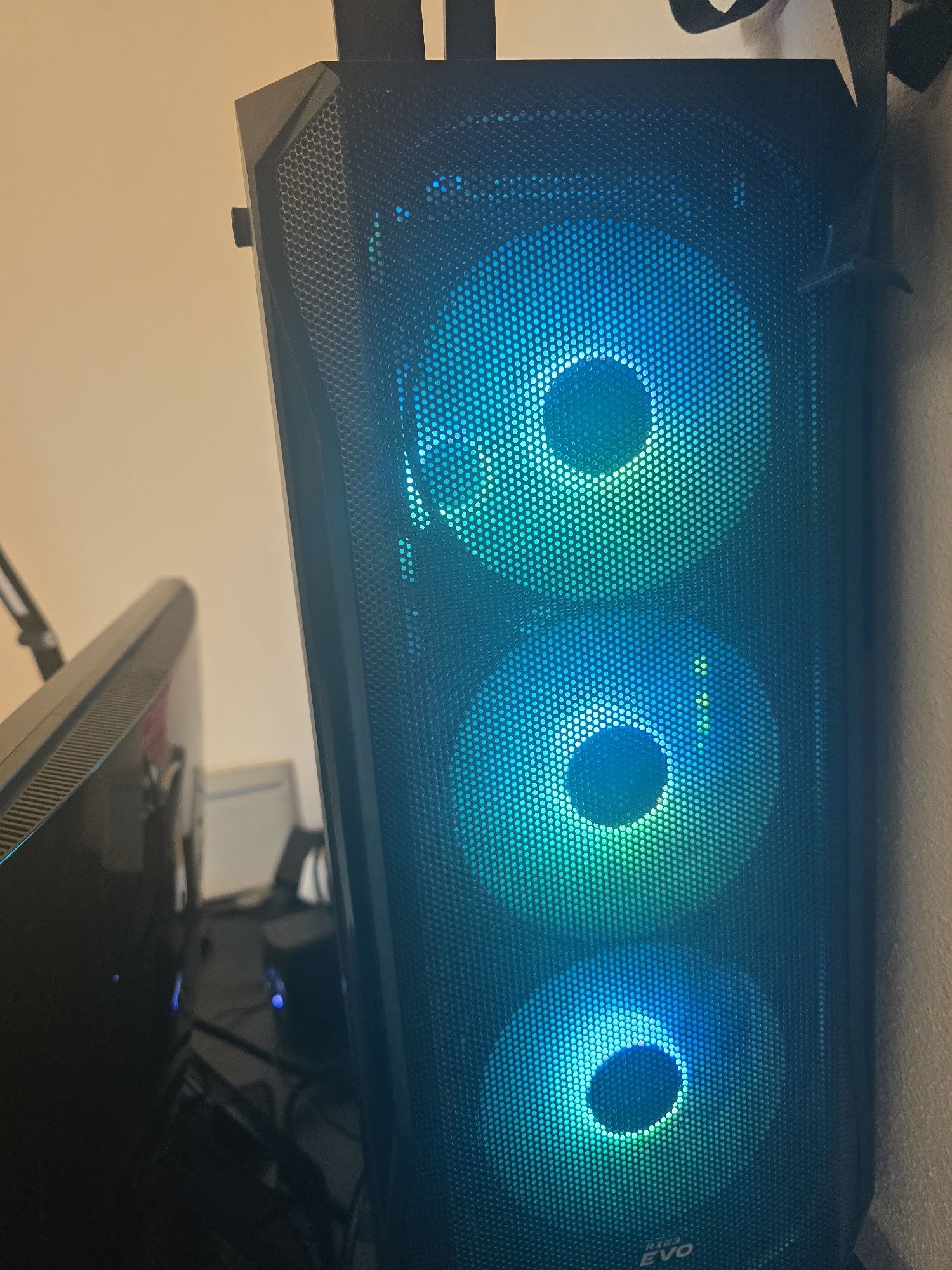 Pc + Monitor + Teclado