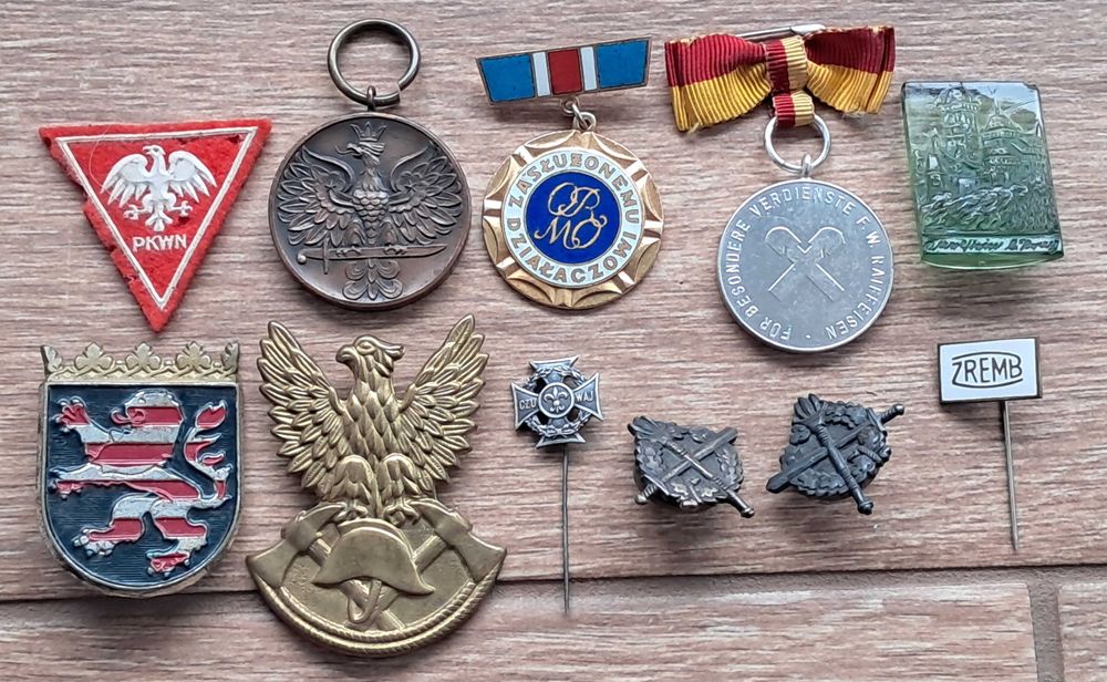 Zeztaw starych medali odznak ciekawe