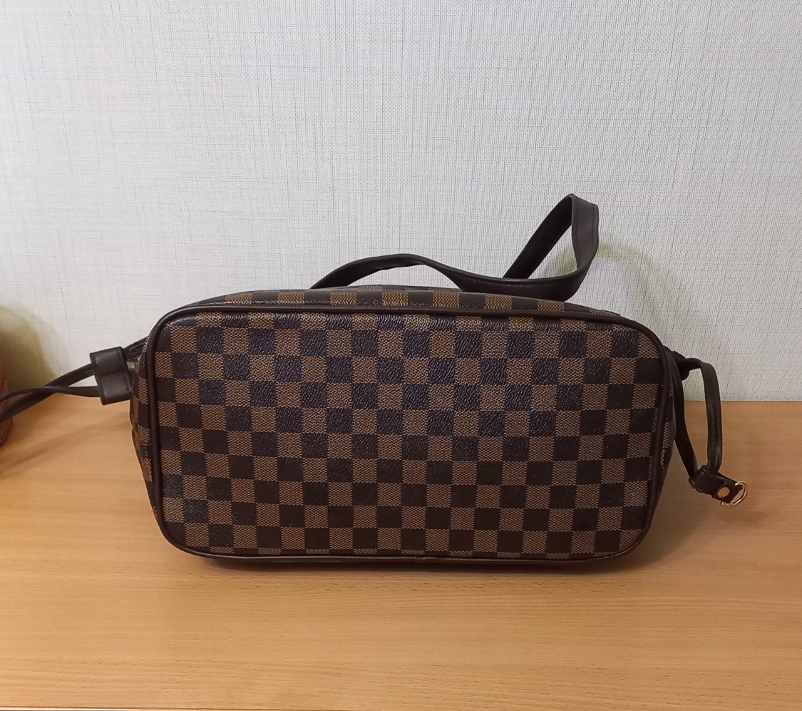 Cумка Louis Vuitton