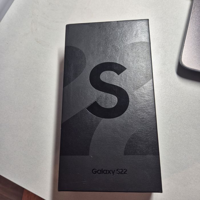 Samsung S22 8/128GB
