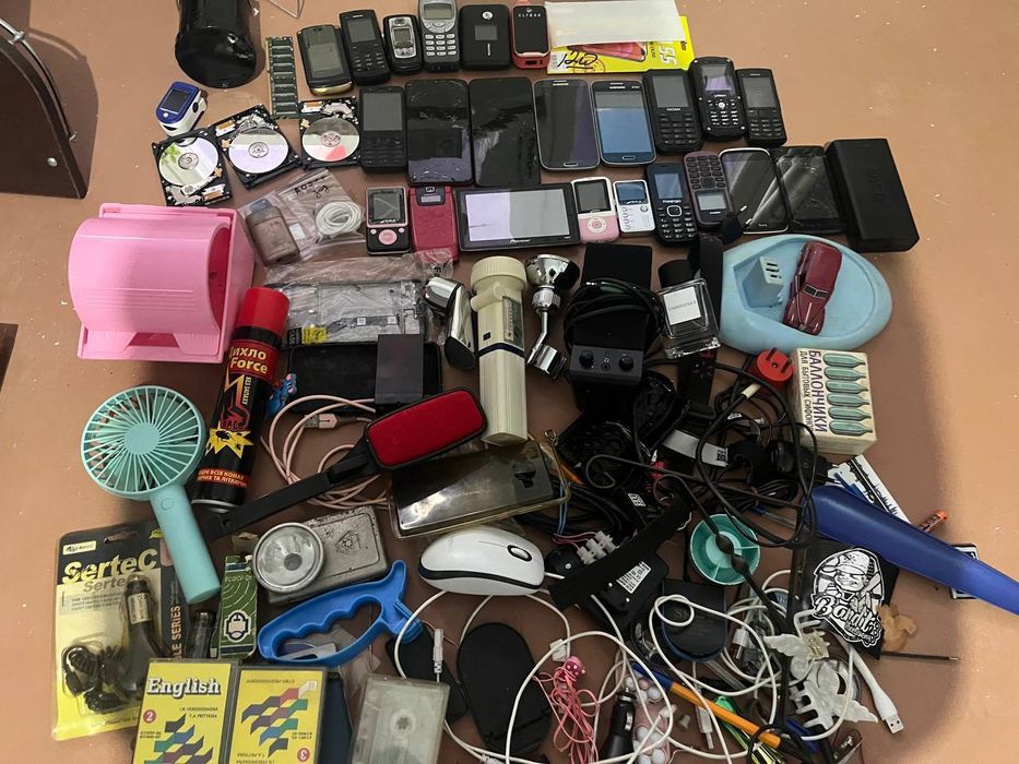 Лот разного nokia,samsung итд