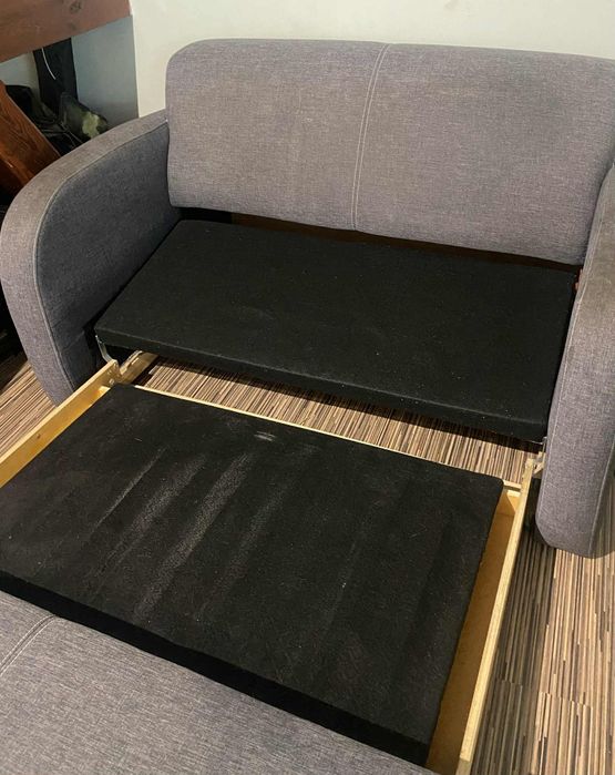Sofa 2- osobowa.