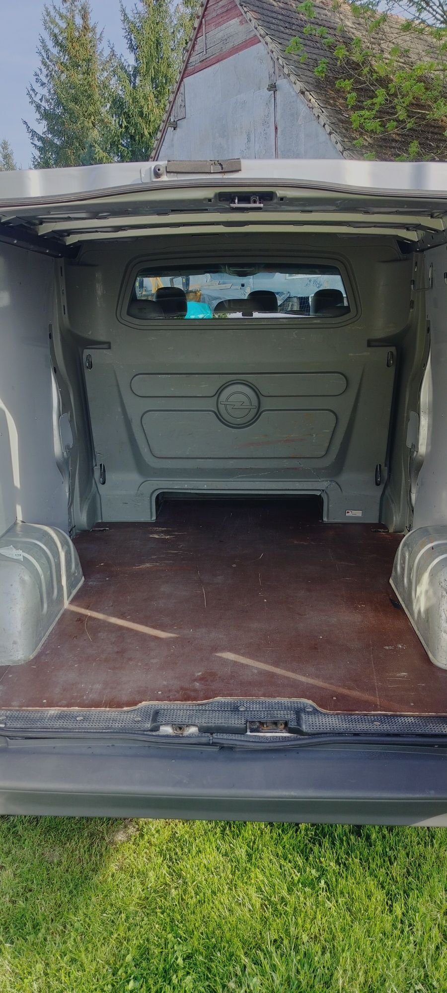 Opel Vivaro Long 6 Osób Klima